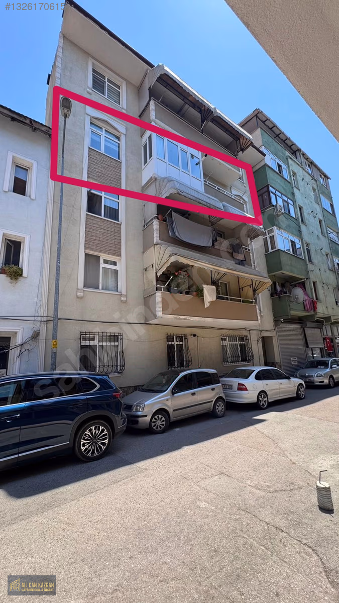 İzmit Kadıköy'de Merkezi Konumda Geniş 3+1 Daire (125 m²)